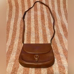 Gorgeous vintage leather Bally crossbody